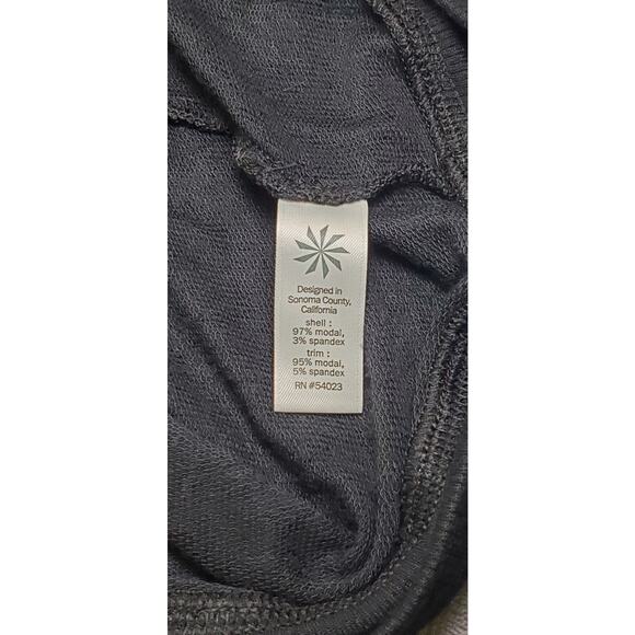 Athleta Sz M Criss Cross Sweatshirt Black Modal Pullover Sweater Winter C4-62 - Picture 6 of 8